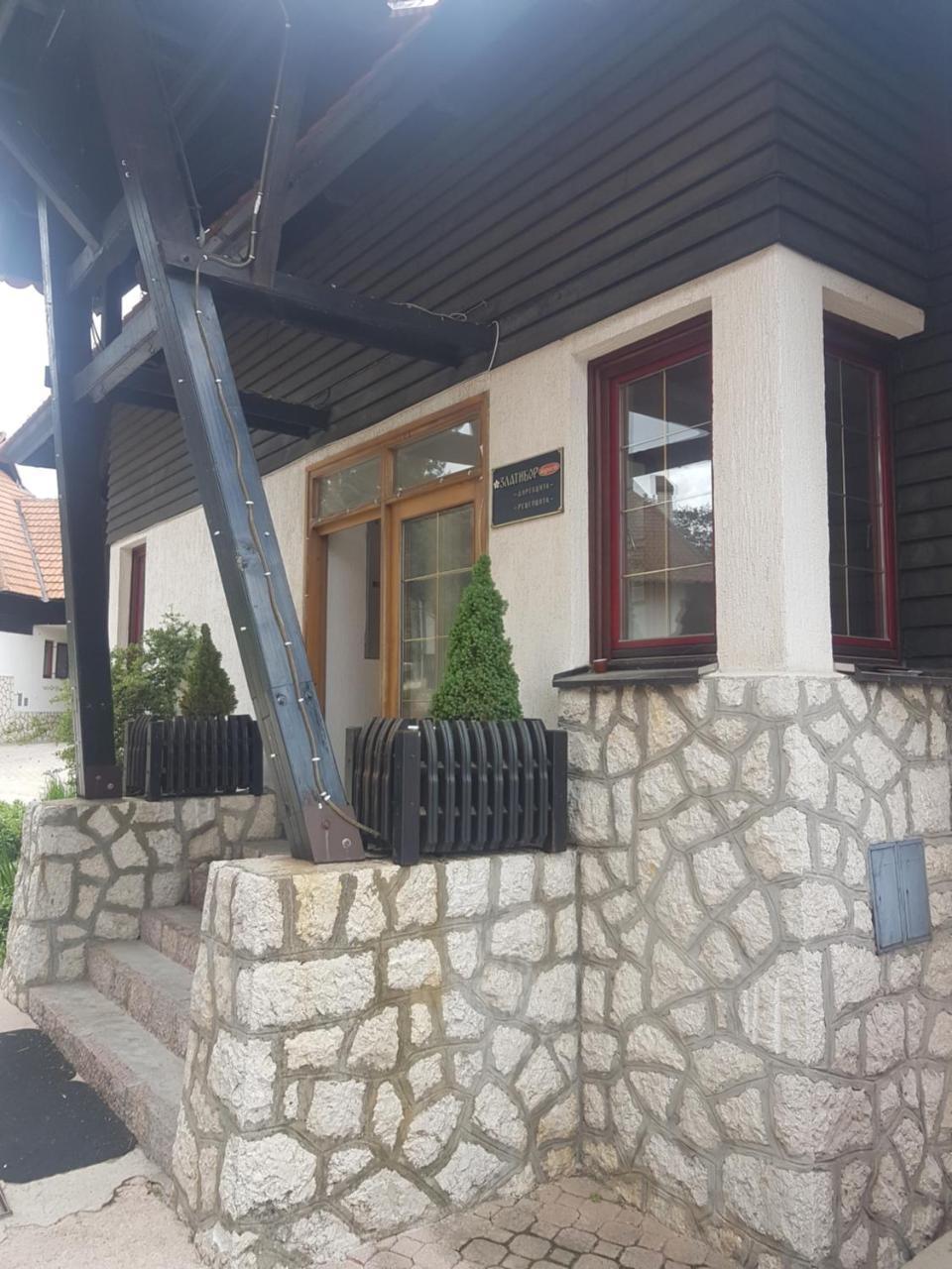 Kraljevi Konaci Olja Apartamento Zlatibor Exterior foto